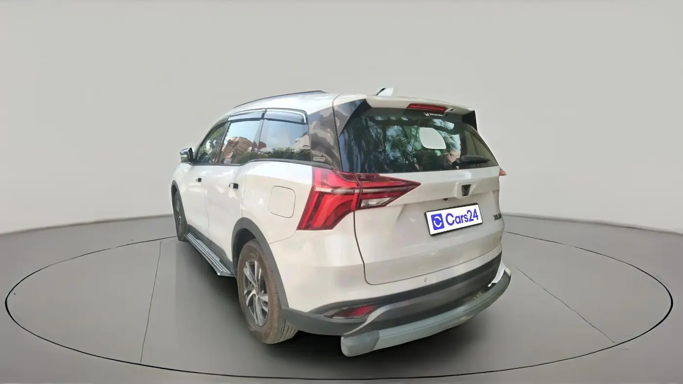 2023 Mahindra XUV700 AX 5 P MT 7 STR, Petrol, Manual, 31,866 km, exterior