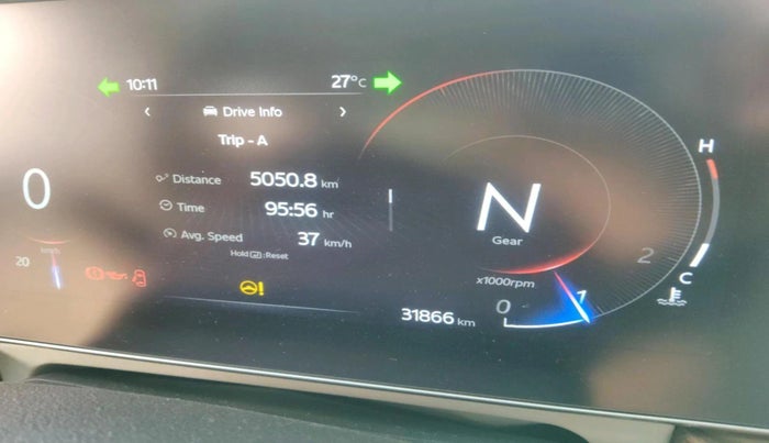 2023 Mahindra XUV700 AX 5 P MT 7 STR, Petrol, Manual, 31,866 km, interior