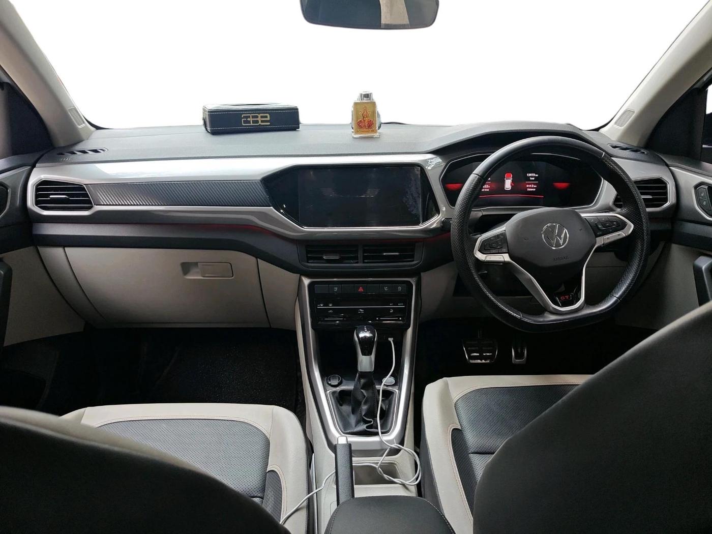 2025 Volkswagen TAIGUN GT PLUS 1.5 TSI DSG, Petrol, Automatic, 13,973 km, interior