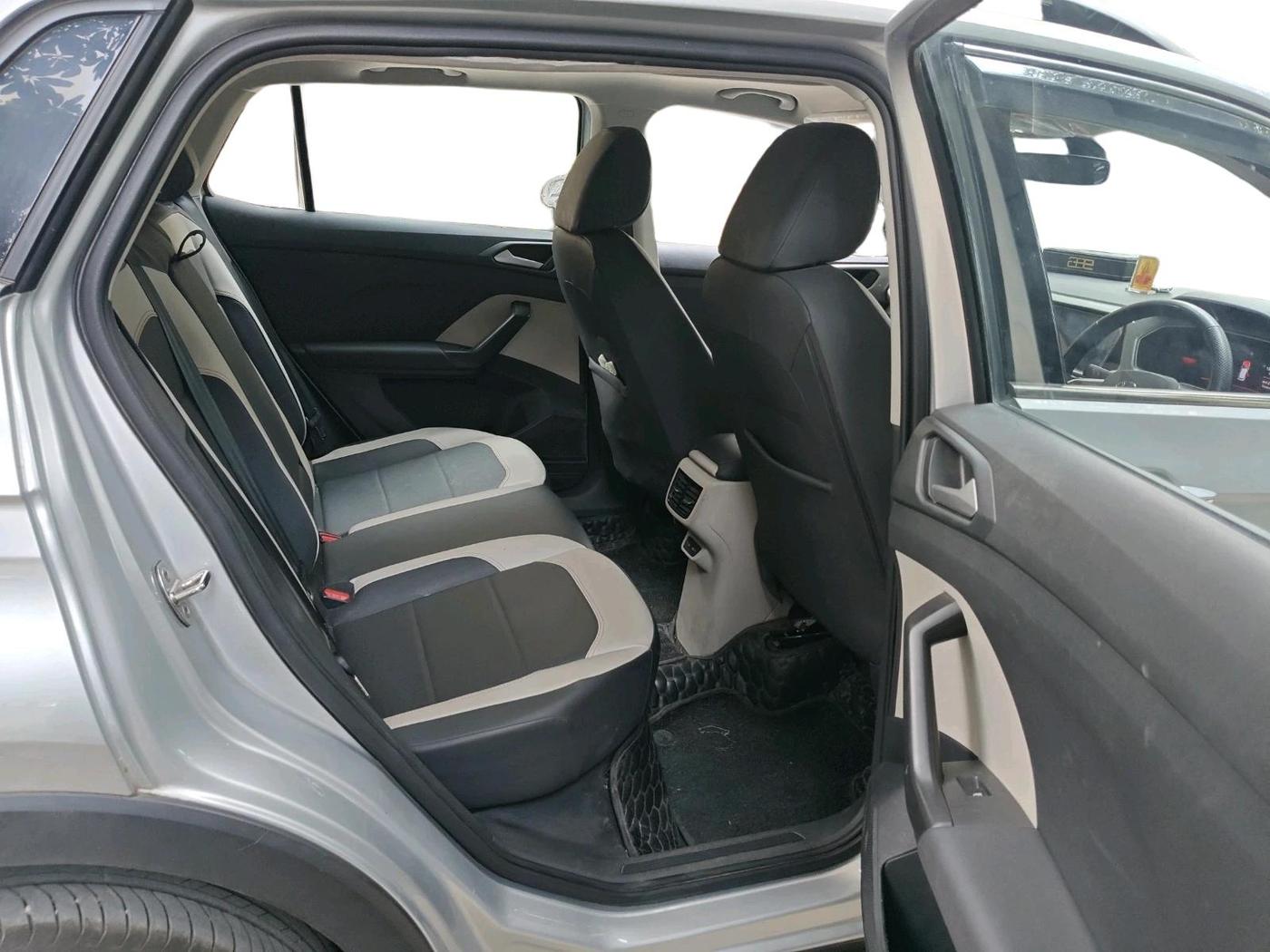 2025 Volkswagen TAIGUN GT PLUS 1.5 TSI DSG, Petrol, Automatic, 13,973 km, interior