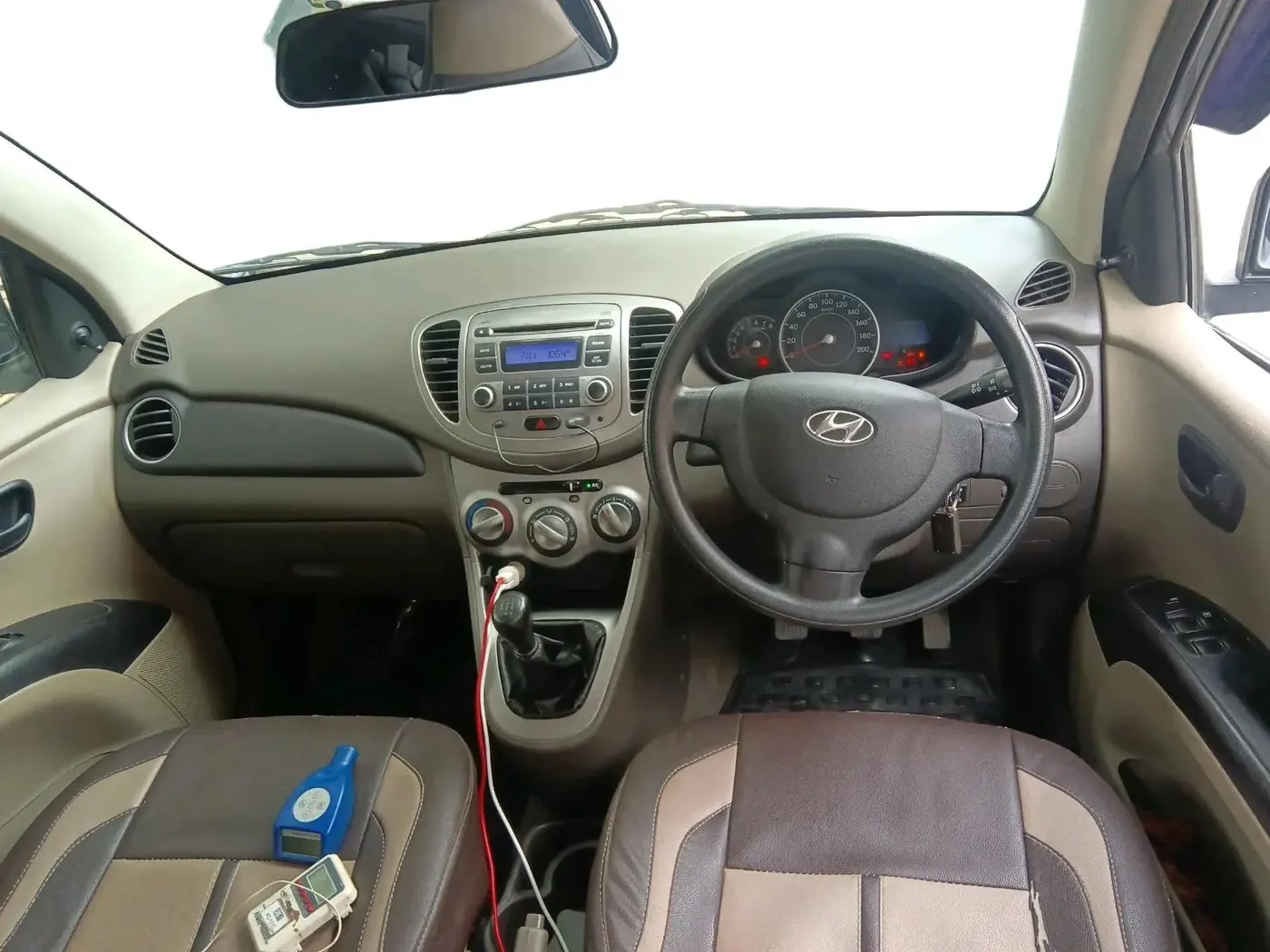 2015 Hyundai i10 MAGNA 1.1, CNG, Manual, 55,594 km, interior