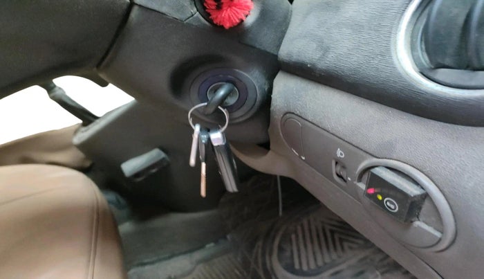 2011 Hyundai i10 SPORTZ 1.1, CNG, Manual, 1,33,909 km, interior