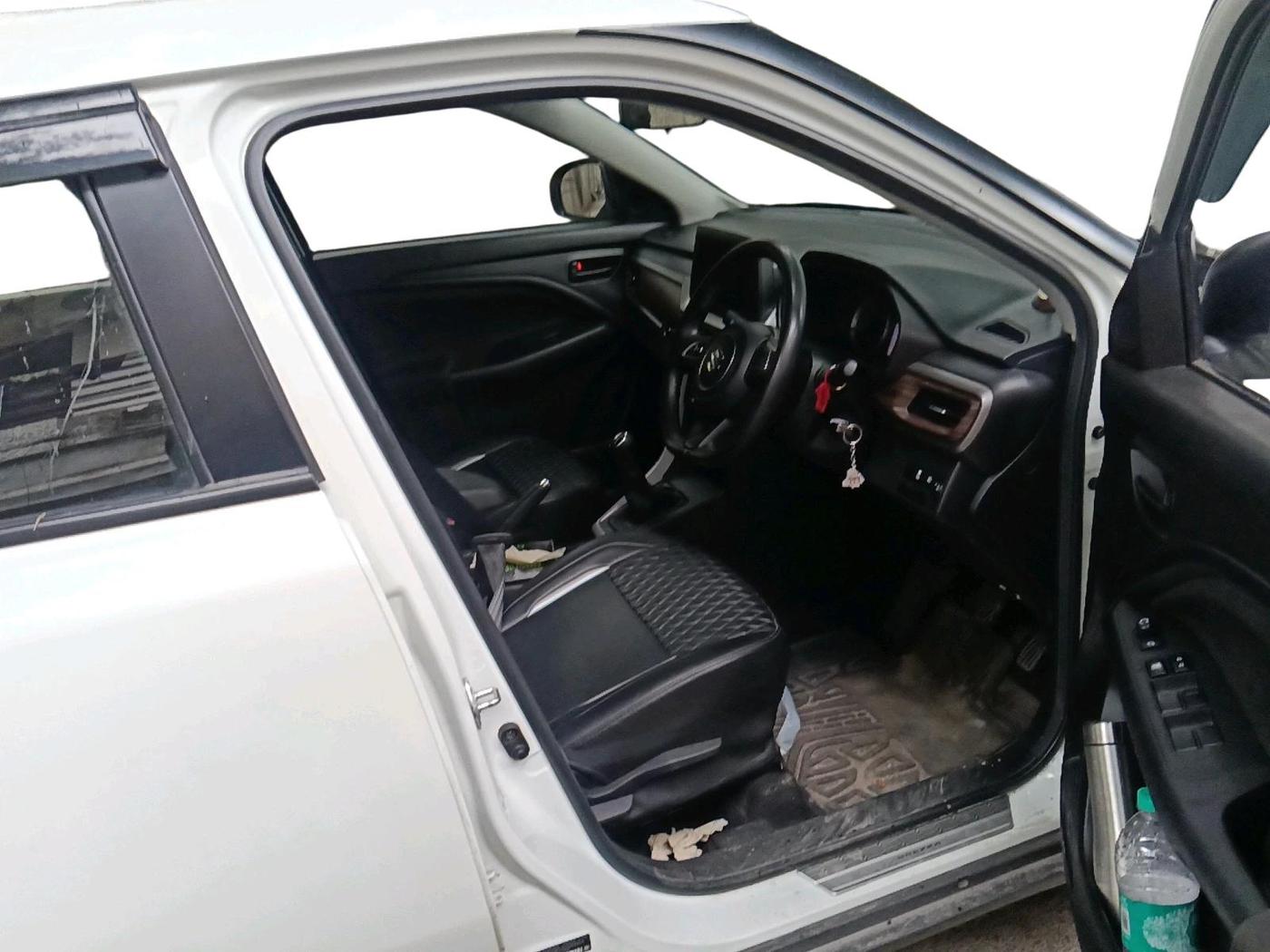 2025 Maruti BREZZA VXI, Petrol, Manual, 32,227 km, interior