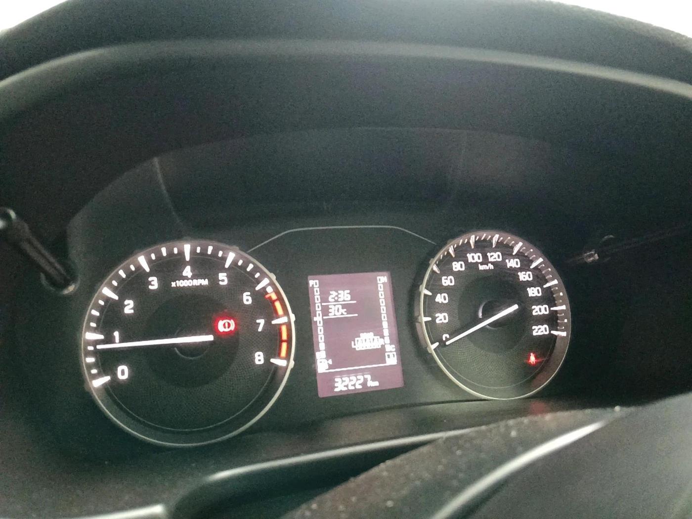 2025 Maruti BREZZA VXI, Petrol, Manual, 32,227 km, interior