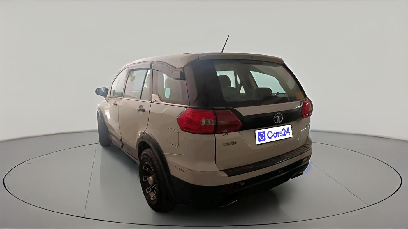 2017 Tata Hexa XE 4X2 7 STR, Diesel, Manual, 1,33,384 km, exterior