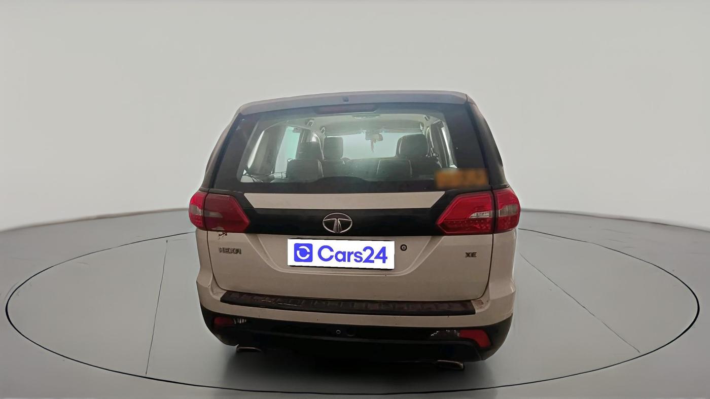 2017 Tata Hexa XE 4X2 7 STR, Diesel, Manual, 1,33,384 km, exterior