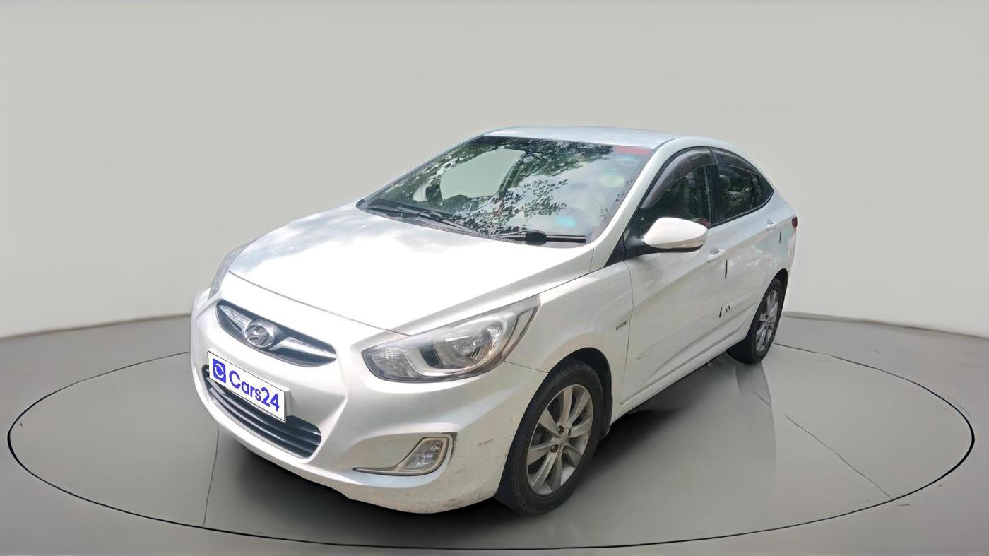 2013 Hyundai Verna FLUIDIC 1.6 VTVT SX, Petrol, Manual, 51,934 km, exterior
