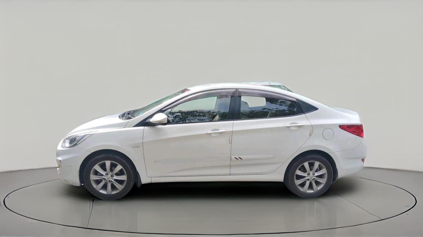 2013 Hyundai Verna FLUIDIC 1.6 VTVT SX, Petrol, Manual, 51,934 km, exterior