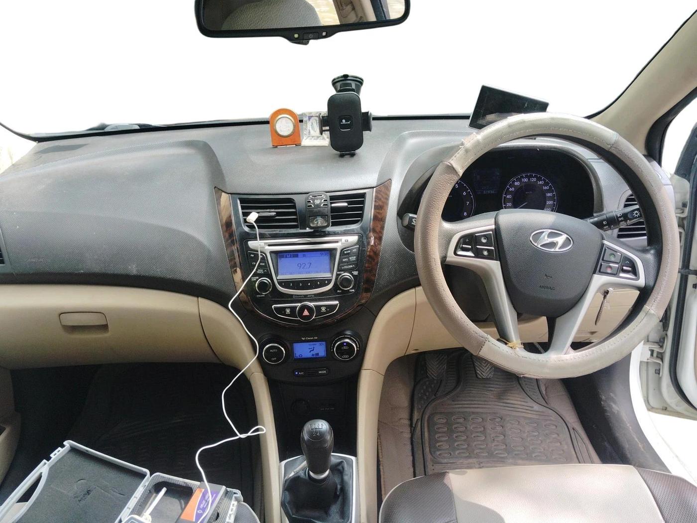 2013 Hyundai Verna FLUIDIC 1.6 VTVT SX, Petrol, Manual, 51,934 km, interior