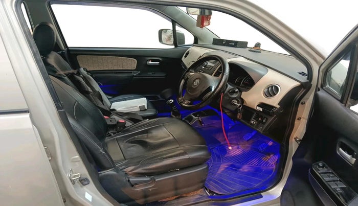 2017 Maruti Wagon R 1.0 VXI, CNG, Manual, 52,167 km, interior