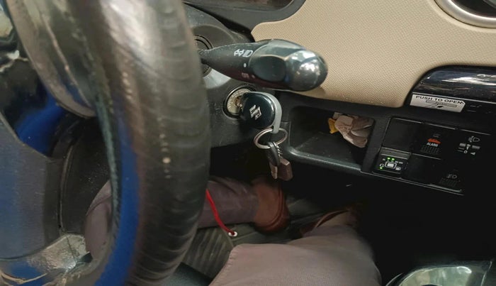 2017 Maruti Wagon R 1.0 VXI, CNG, Manual, 52,167 km, interior