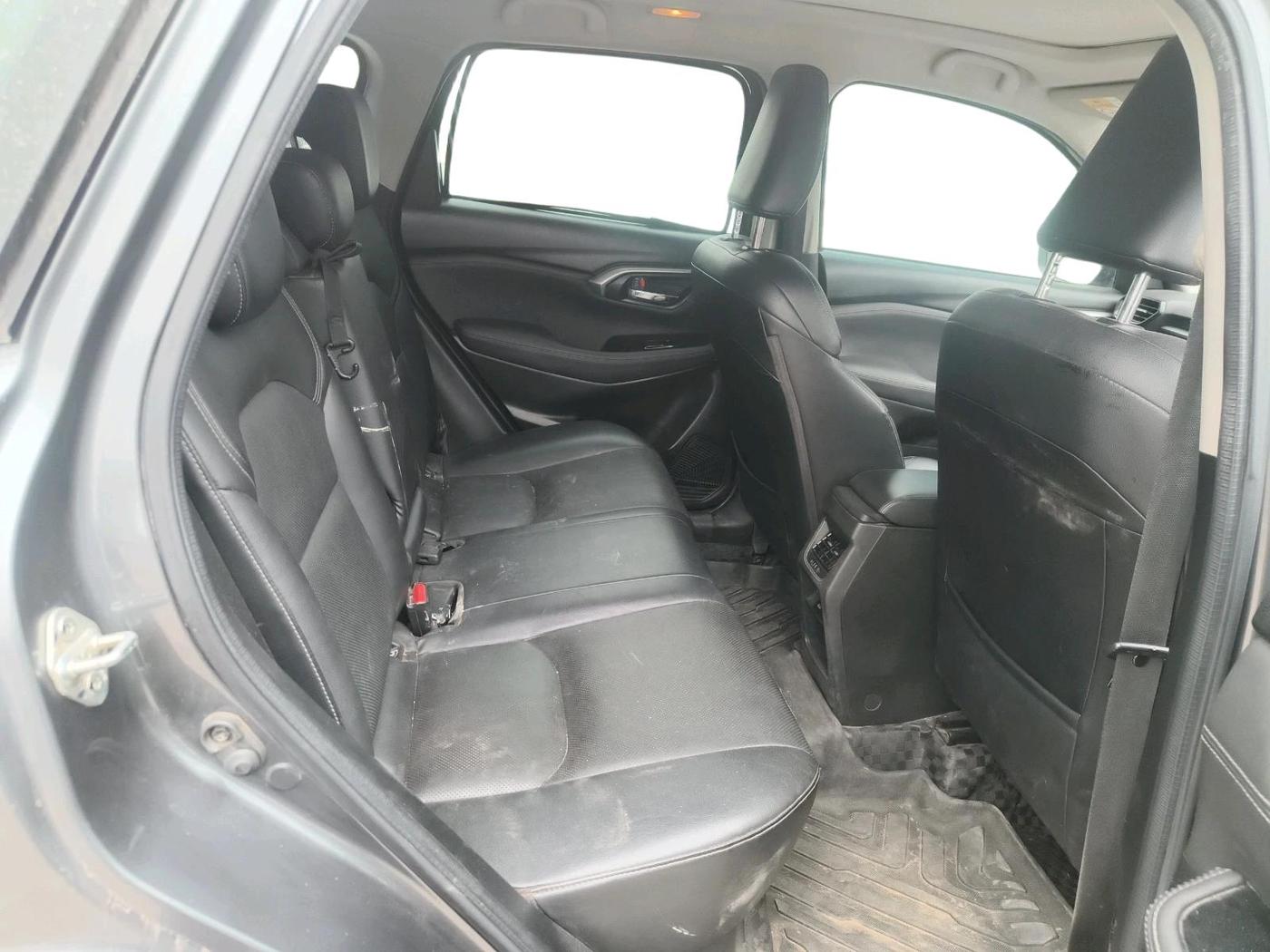 2023 Toyota URBAN CRUISER HYRYDER V NEO DRIVE, Petrol, Manual, 1,55,902 km, interior