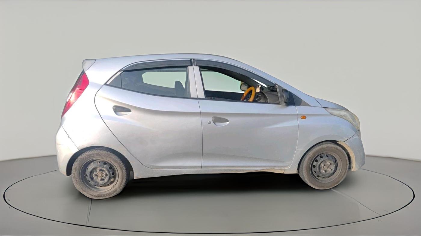2012 Hyundai Eon MAGNA +, Petrol, Manual, 1,08,026 km, exterior