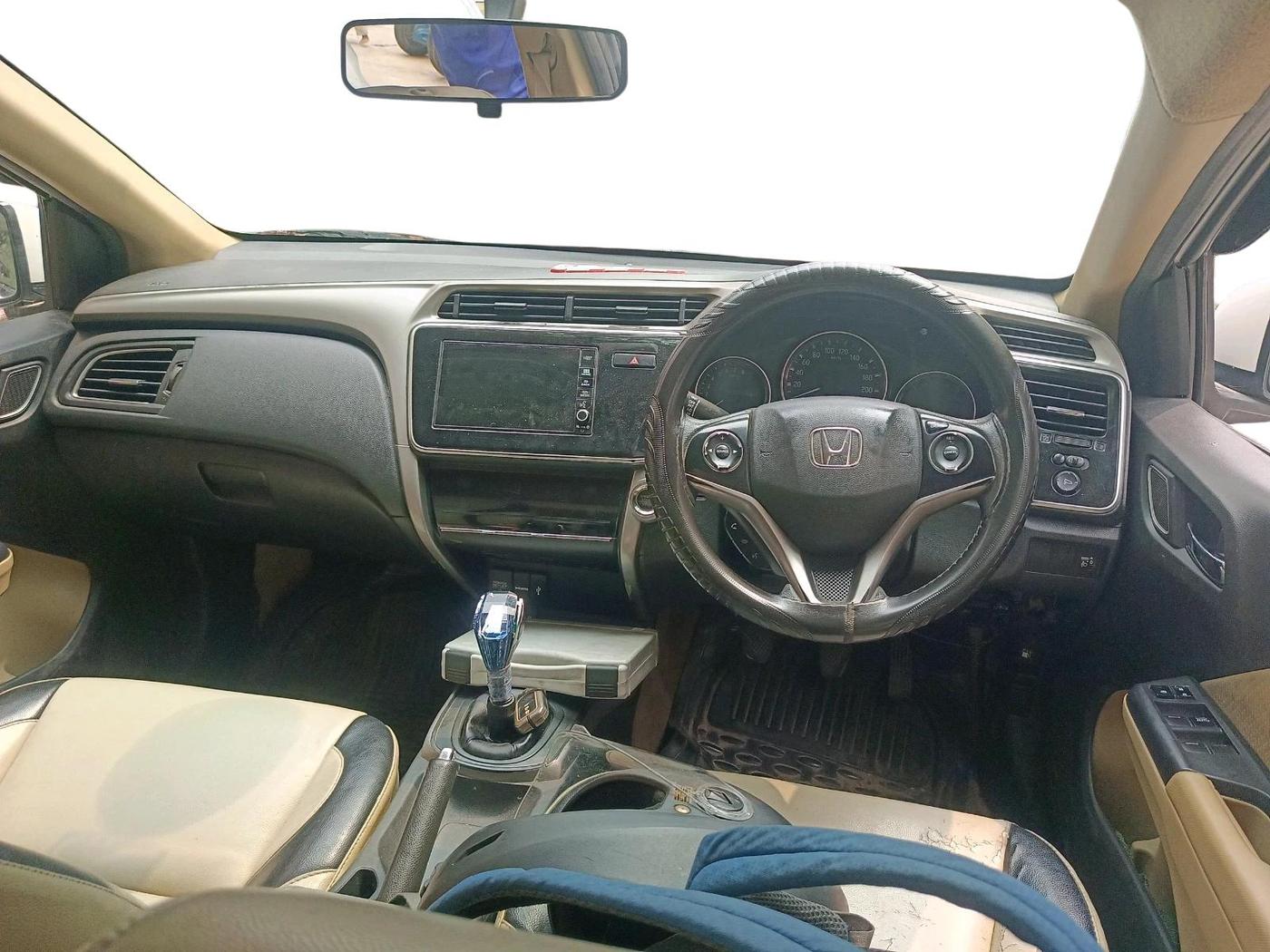 2019 Honda City 1.5L I-VTEC V MT, CNG, Manual, 86,983 km, interior