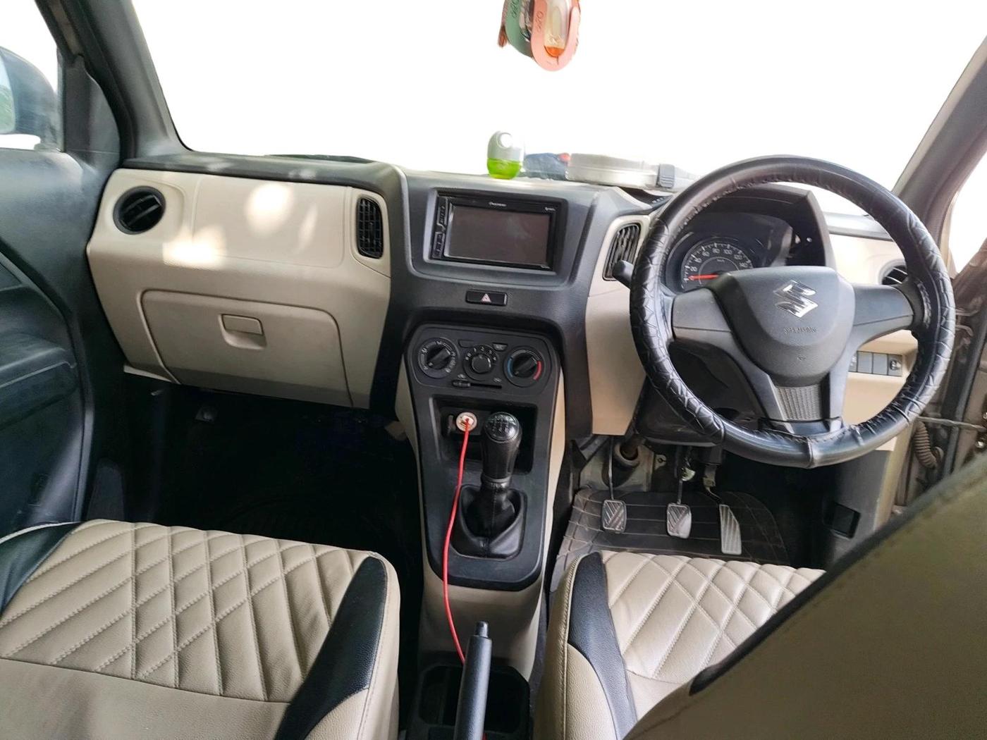2019 Maruti New Wagon-R LXI CNG (O) 1.0, CNG, Manual, 1,33,653 km, interior