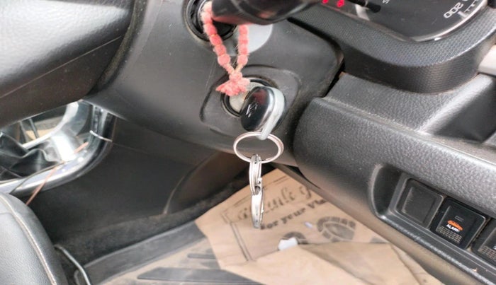 2016 Maruti Swift VXI, Petrol, Manual, 81,166 km, interior