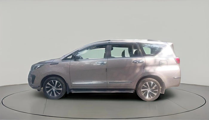 2022 Toyota Innova Crysta 2.7 ZX AT 7 STR, Petrol, Automatic, 51,500 km, exterior