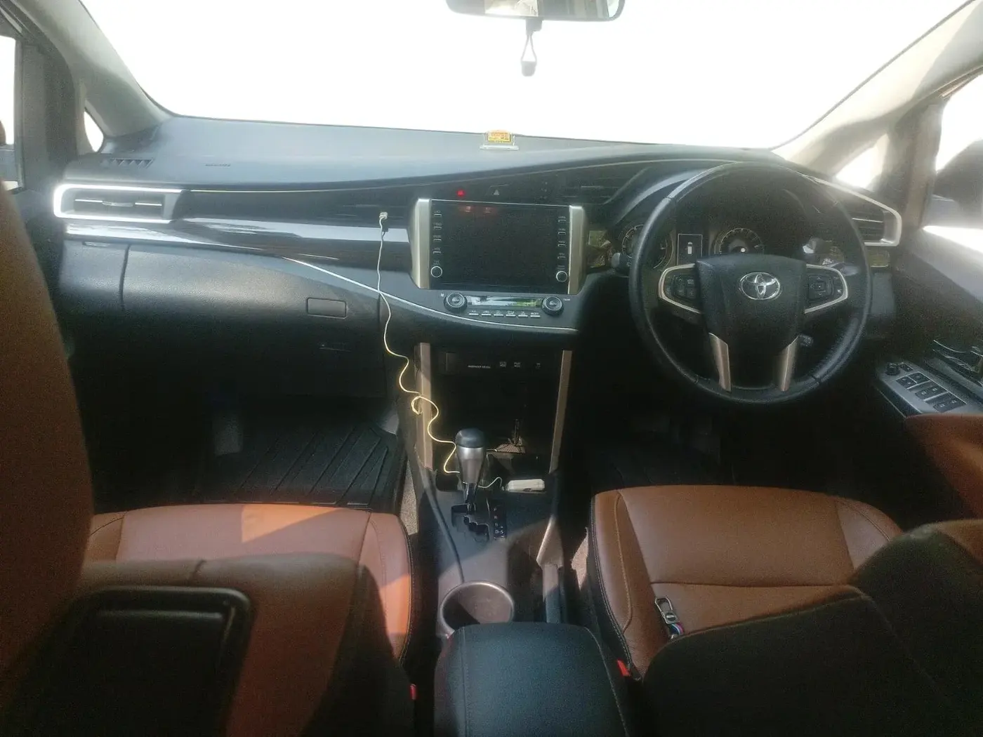 2022 Toyota Innova Crysta 2.7 ZX AT 7 STR, Petrol, Automatic, 51,500 km, interior