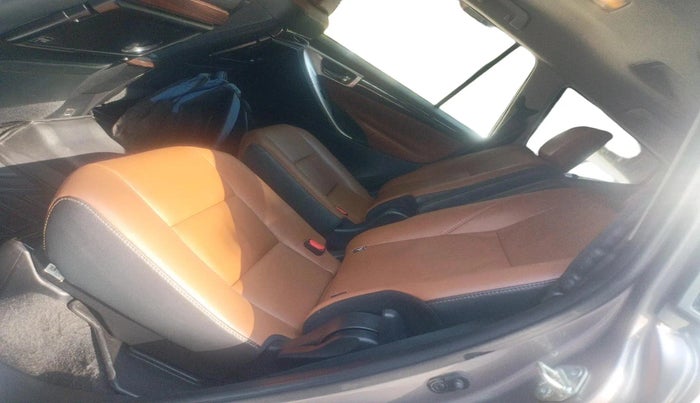 2022 Toyota Innova Crysta 2.7 ZX AT 7 STR, Petrol, Automatic, 51,500 km, interior