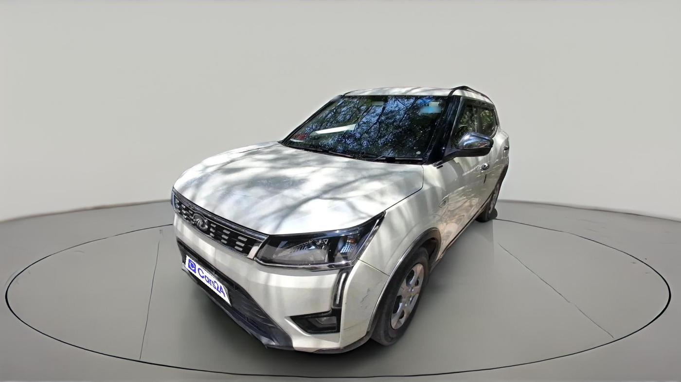 2022 Mahindra XUV300 W6 1.2 PETROL AMT, Petrol, Automatic, 47,460 km, exterior