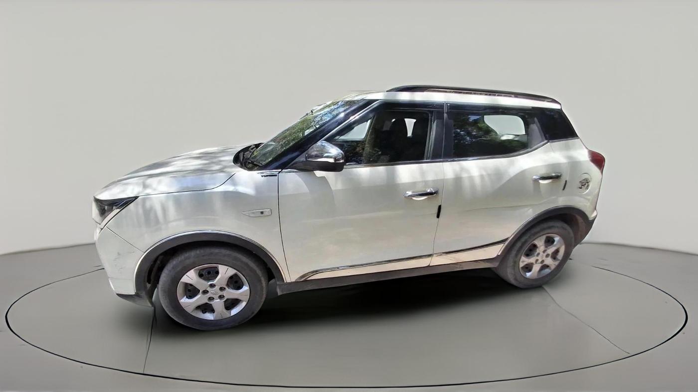 2022 Mahindra XUV300 W6 1.2 PETROL AMT, Petrol, Automatic, 47,460 km, exterior
