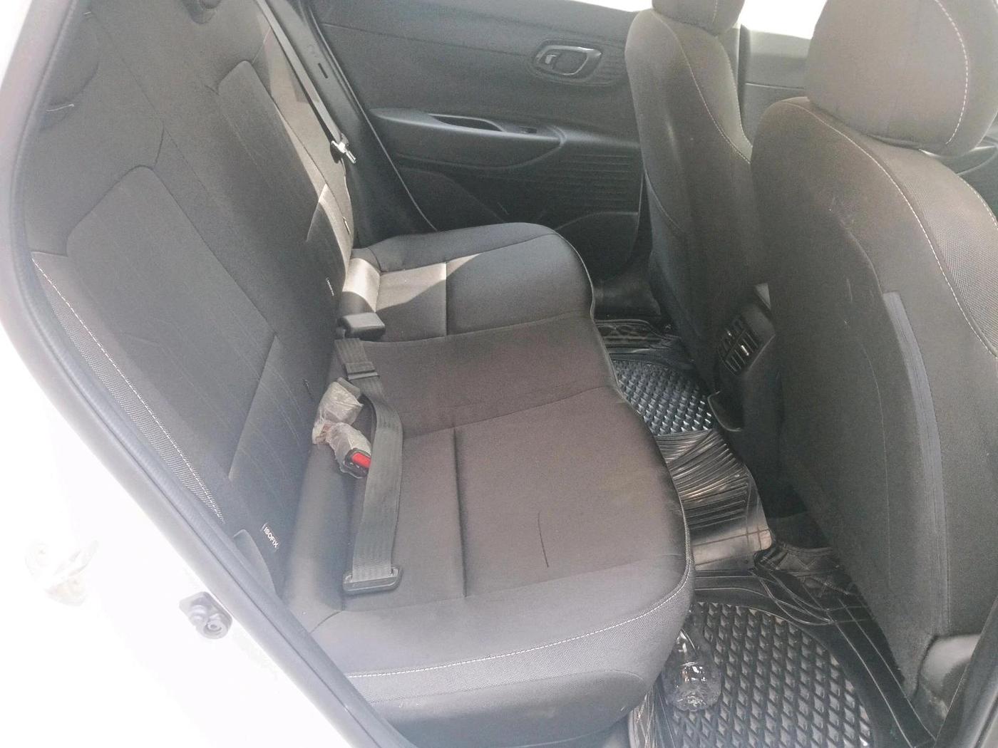 2021 Hyundai NEW I20 MAGNA 1.2 MT, Petrol, Manual, 24,427 km, interior