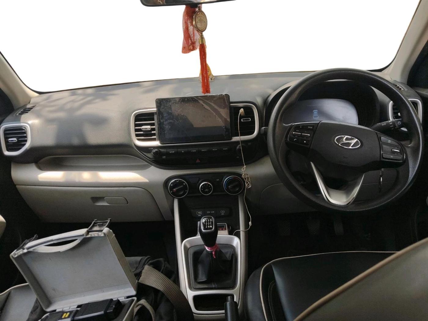 2022 Hyundai VENUE S PLUS 1.5 CRDI, Diesel, Manual, 45,061 km, interior
