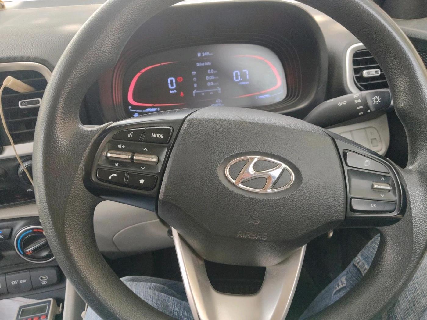 2022 Hyundai VENUE S PLUS 1.5 CRDI, Diesel, Manual, 45,061 km, interior