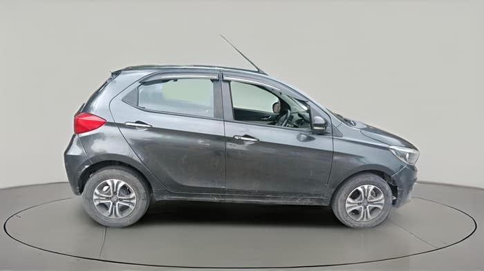 2022 Tata Tiago XZ PLUS CNG, CNG, Manual, 56,574 km, exterior