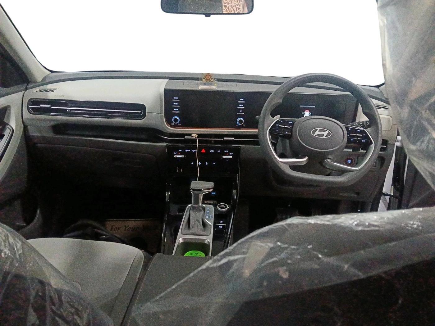 2026 Hyundai Creta 1.5 S (O) MPi iVT, Petrol, Automatic, 1,509 km, interior