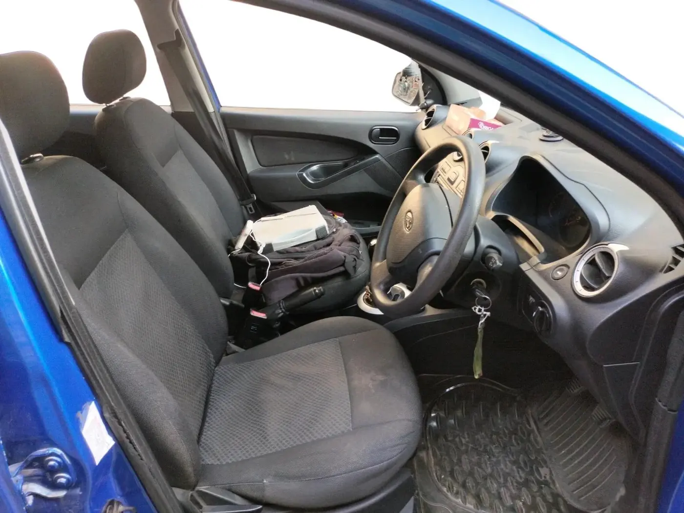 2013 Ford Figo EXI 1.2 PETROL, Petrol, Manual, 1,20,662 km, interior