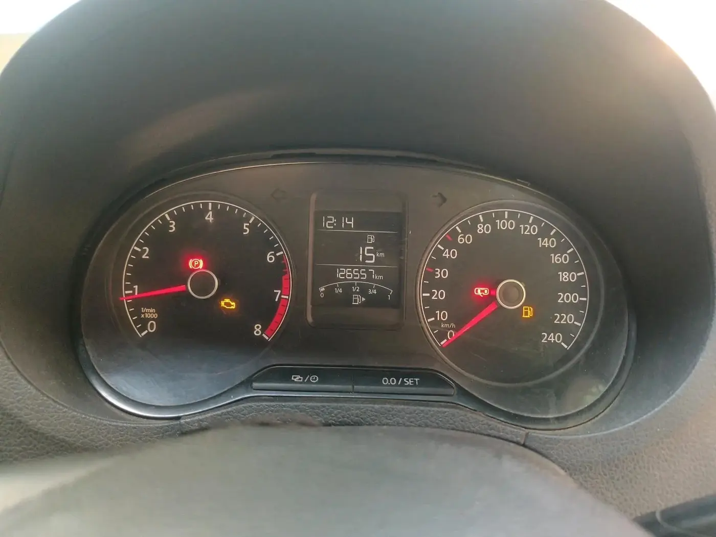 2016 Volkswagen Polo COMFORTLINE 1.2L, Petrol, Manual, 1,26,557 km, interior