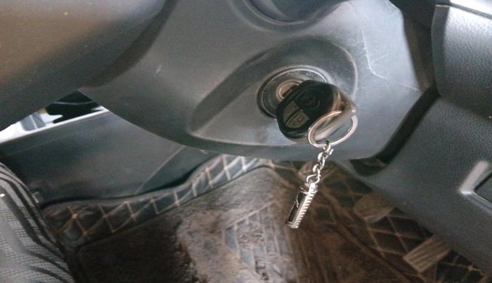 2019 Maruti Swift VXI, Petrol, Manual, 35,920 km, interior