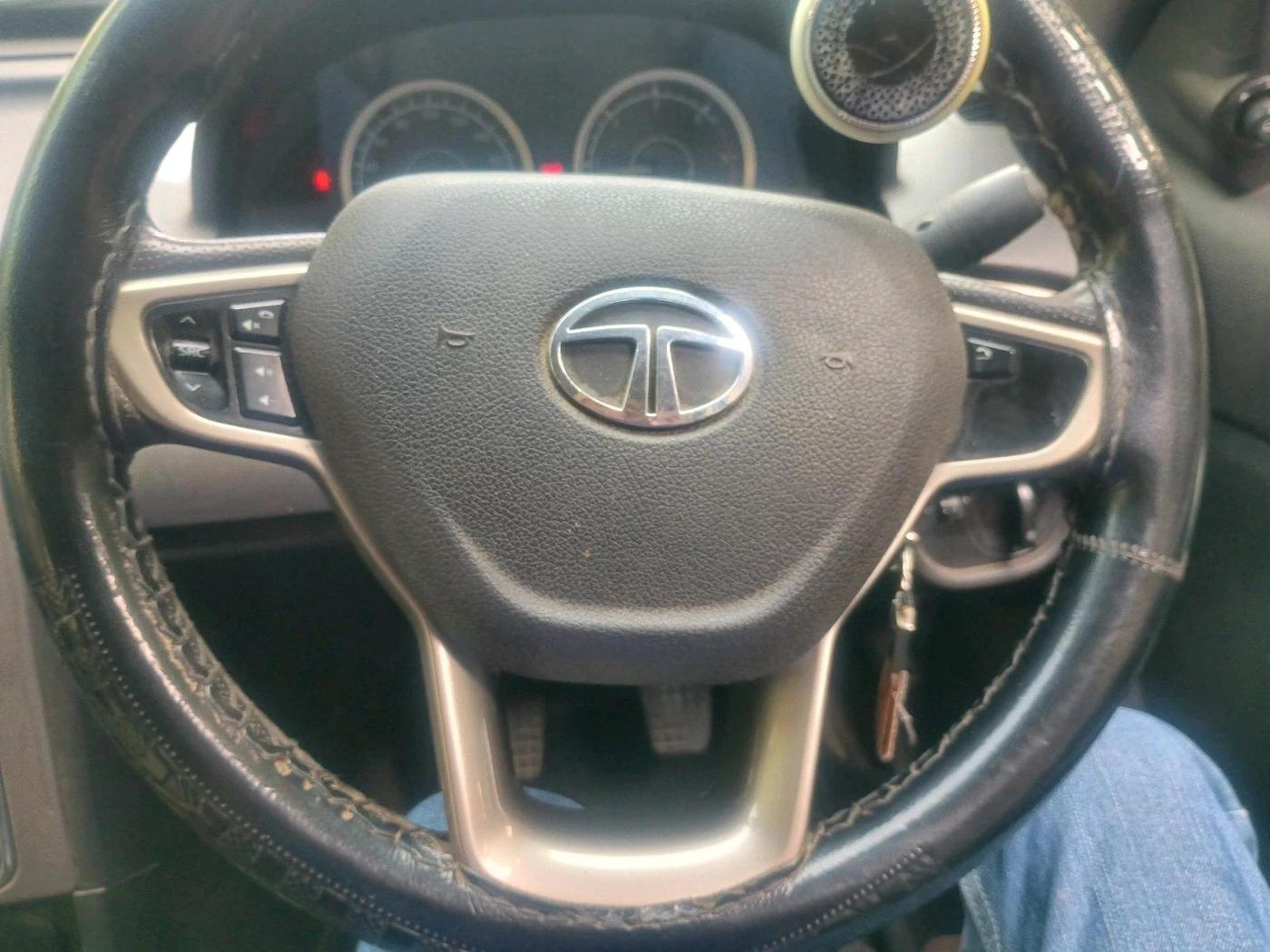 2019 Tata Safari Storme 2.2 EX 4X2, Diesel, Manual, 1,47,294 km, interior