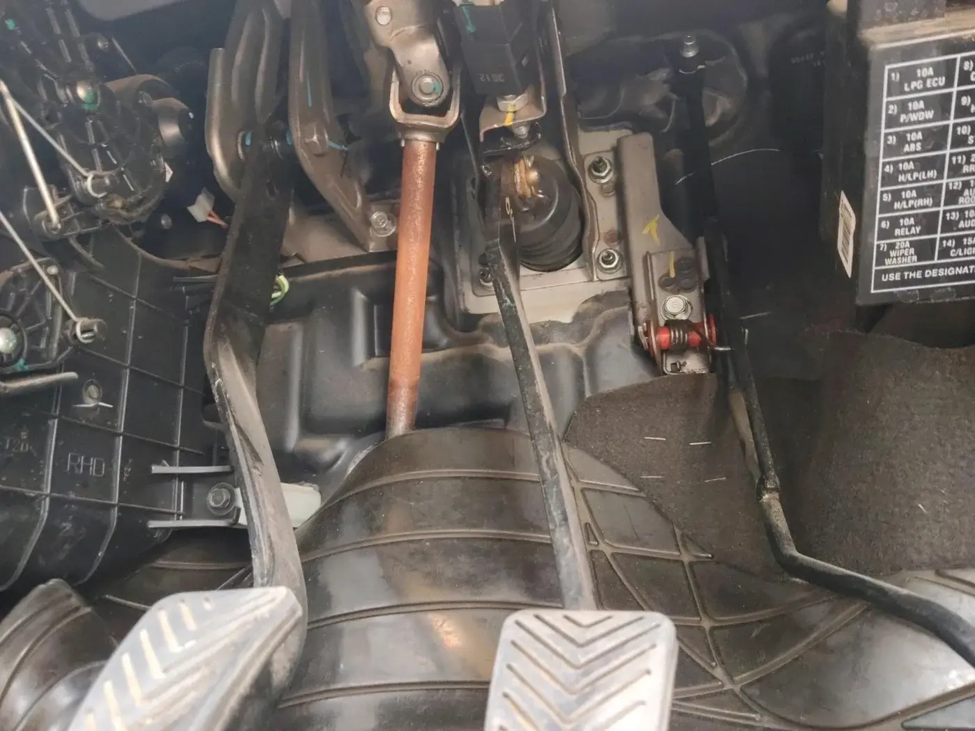 2013 Hyundai Santro Xing GL PLUS, Petrol, Manual, 67,981 km, interior