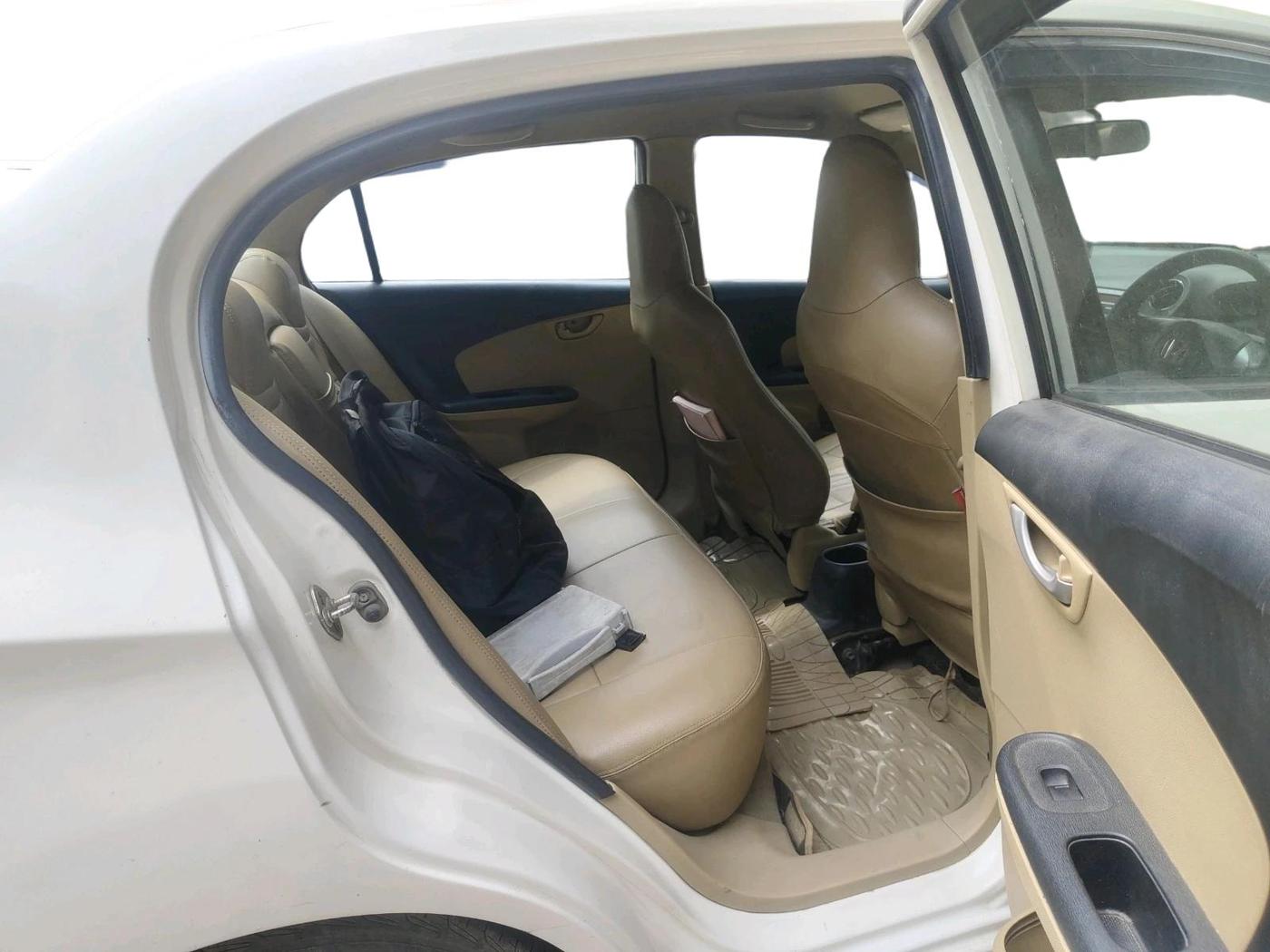 2015 Honda Amaze 1.2L I-VTEC VX, CNG, Manual, 57,289 km, interior