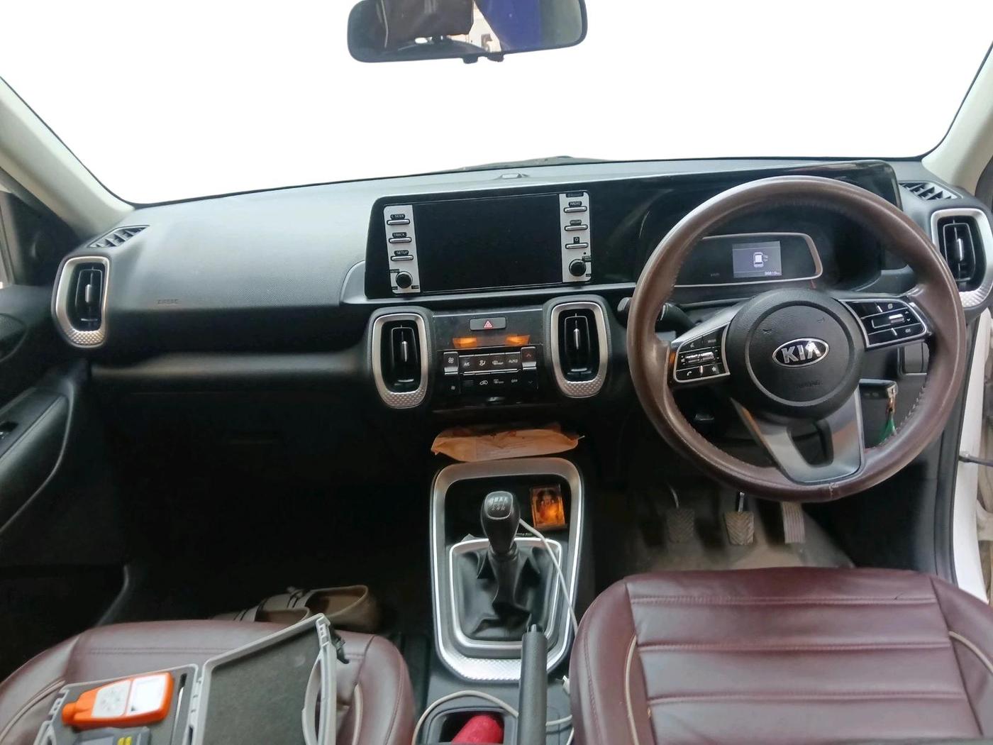 2020 KIA SONET HTK PLUS 1.2, Petrol, Manual, 36,819 km, interior