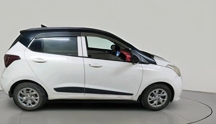 2017 Hyundai Grand i10 SPORTZ (O) 1.2 KAPPA VTVT, CNG, Manual, 99,097 km, exterior