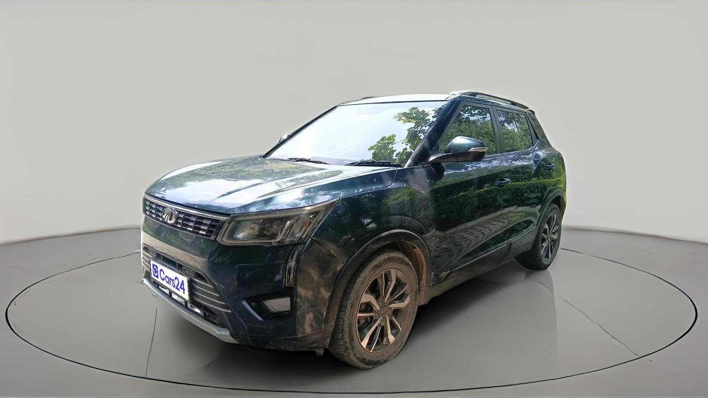 2019 Mahindra XUV300 W8 (O) 1.5 DIESEL, Diesel, Manual, 1,05,335 km, exterior