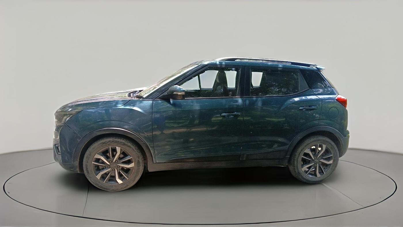 2019 Mahindra XUV300 W8 (O) 1.5 DIESEL, Diesel, Manual, 1,05,335 km, exterior