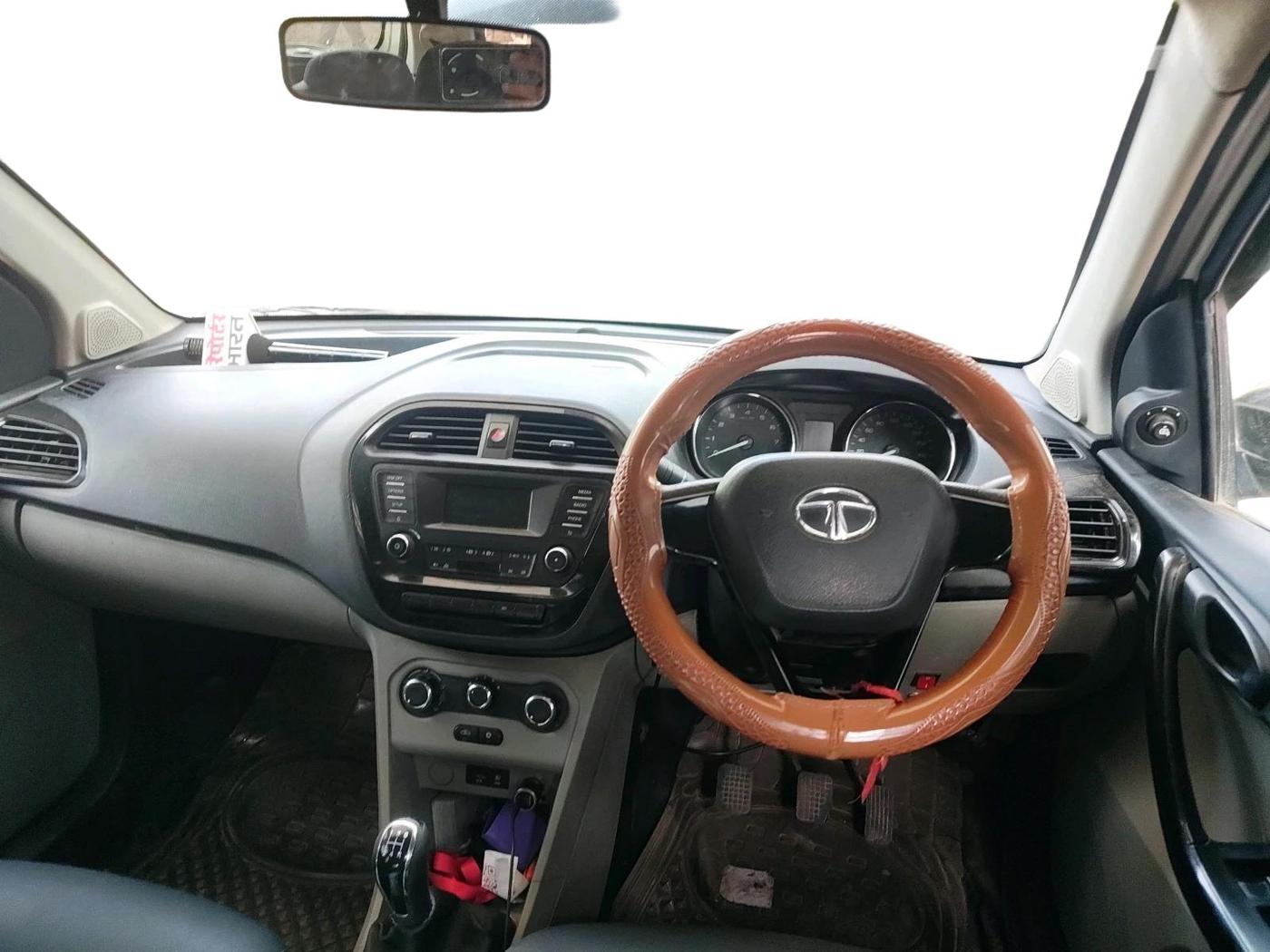 2019 Tata Tiago XT PETROL, CNG, Manual, 1,36,783 km, interior