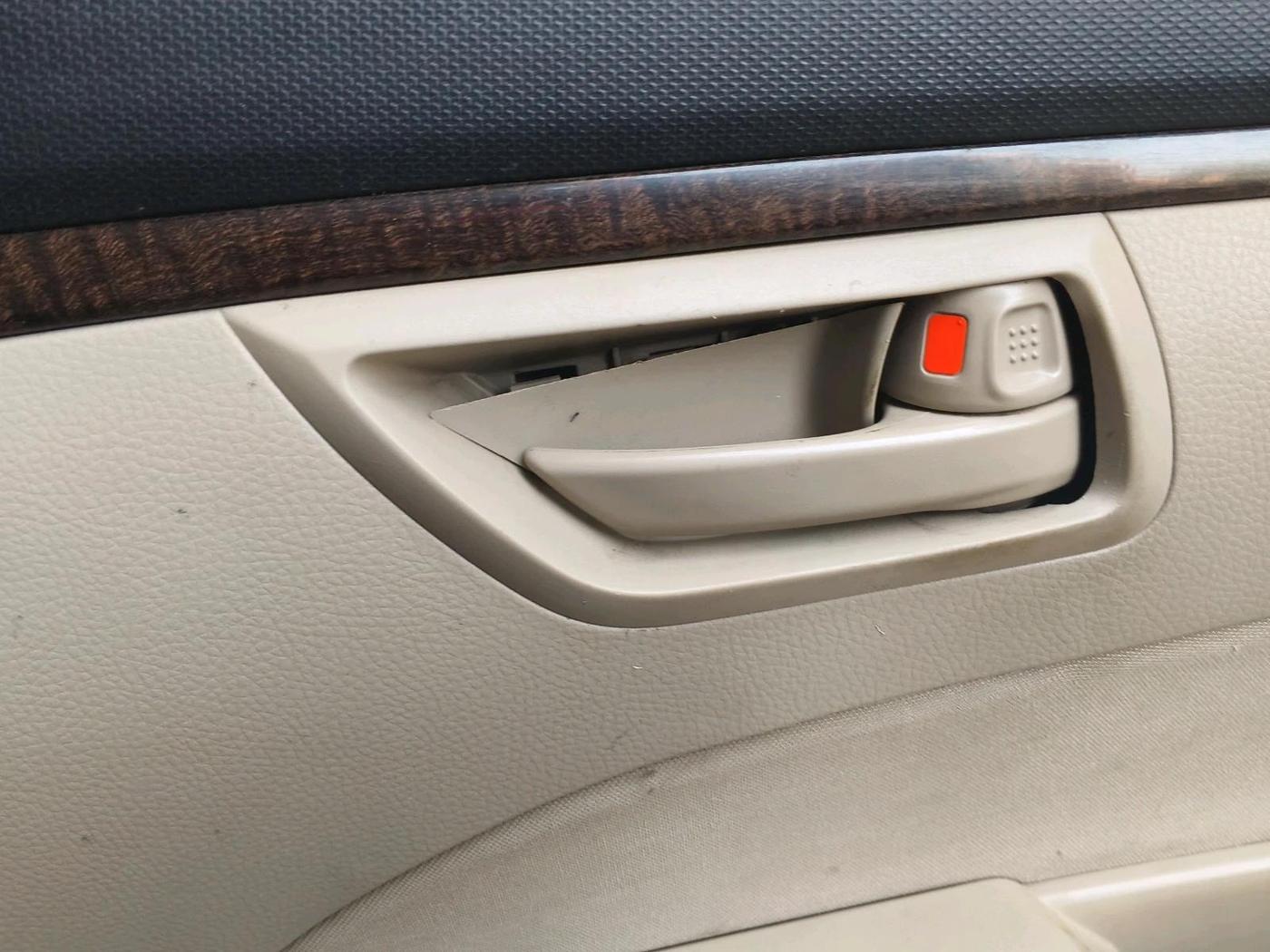 2015 Maruti Swift Dzire LXI (O), CNG, Manual, 1,76,520 km, interior