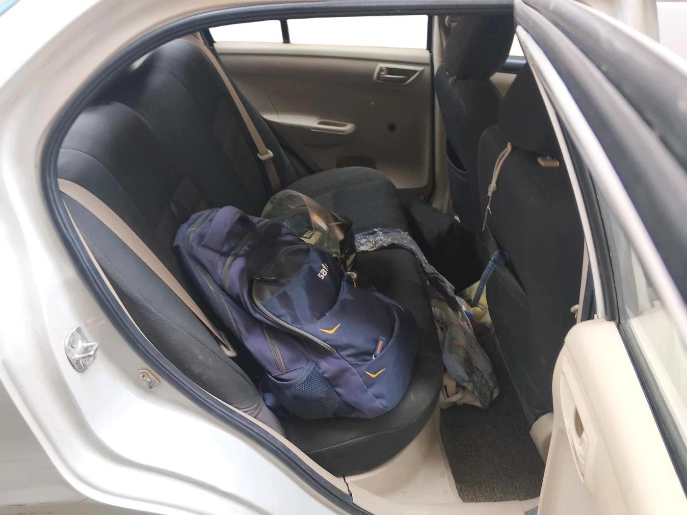 2015 Maruti Swift Dzire LXI (O), CNG, Manual, 1,76,520 km, interior