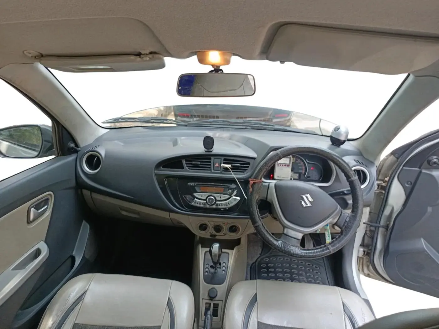 2015 Maruti Alto K10 VXI AMT, Petrol, Automatic, 86,991 km, interior
