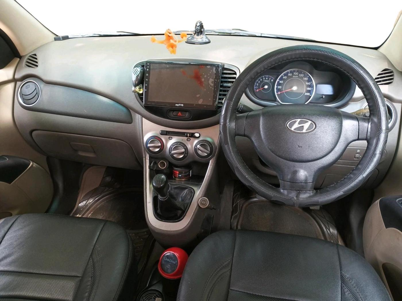2012 Hyundai i10 MAGNA 1.2, Petrol, Manual, 55,694 km, interior