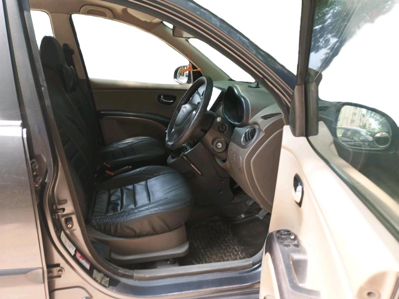 2012 Hyundai i10 MAGNA 1.2, Petrol, Manual, 55,694 km, interior