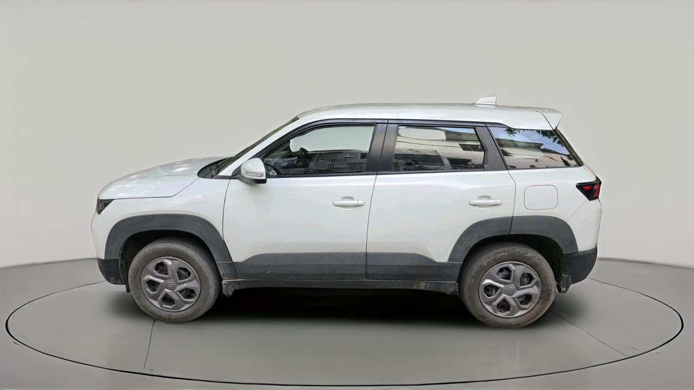 2025 Maruti BREZZA LXI, Petrol, Manual, 17,870 km, exterior