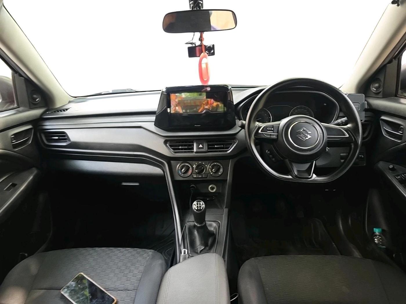 2025 Maruti BREZZA LXI, Petrol, Manual, 17,870 km, interior