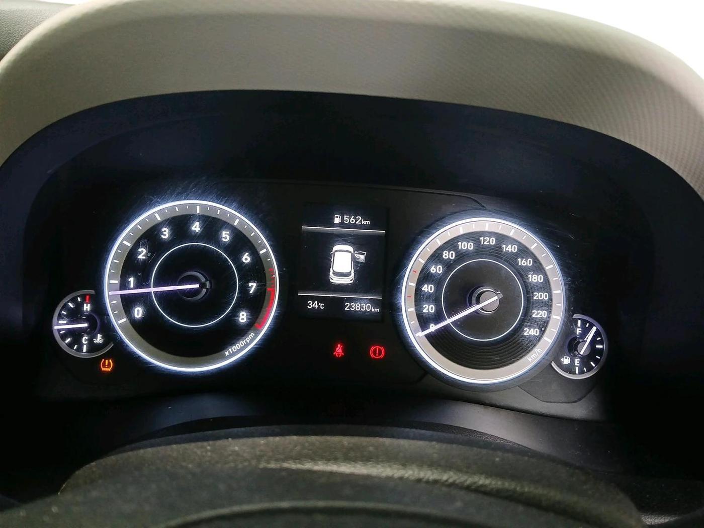 2022 Hyundai Creta E 1.5 PETROL, Petrol, Manual, 23,830 km, interior