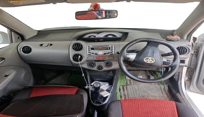 2011 Toyota Etios VX, Petrol, Manual, 1,06,958 km, interior